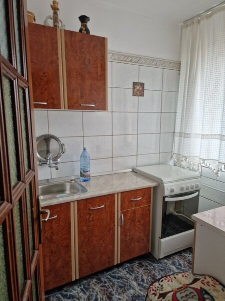 Titan, Aleea Barajul Bicaz, 10 minute metrou Costin Georgian,