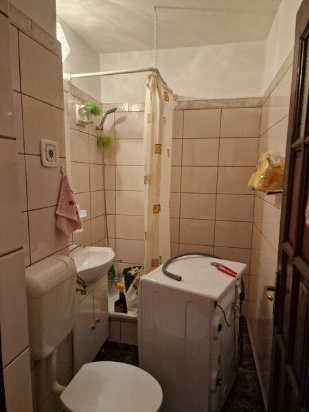 Titan, Aleea Barajul Bicaz, 10 minute metrou Costin Georgian,