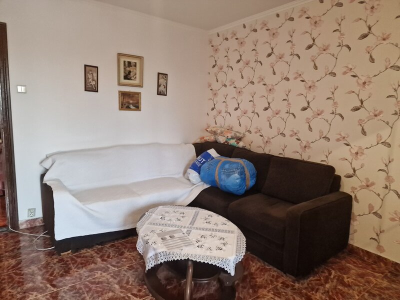 Titan, Aleea Barajul Bicaz, 10 minute metrou Costin Georgian,