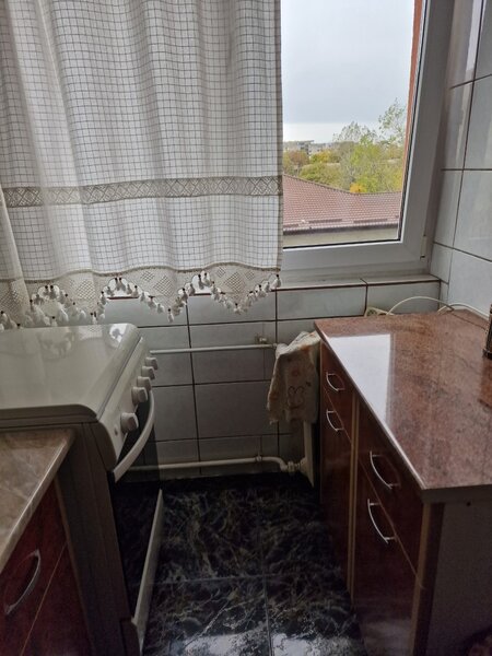 Titan, Aleea Barajul Bicaz, 10 minute metrou Costin Georgian,