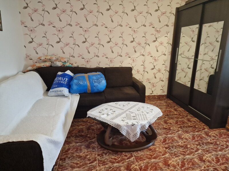 Titan, Aleea Barajul Bicaz, 10 minute metrou Costin Georgian,